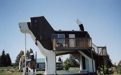 Dog Bark Park Inn